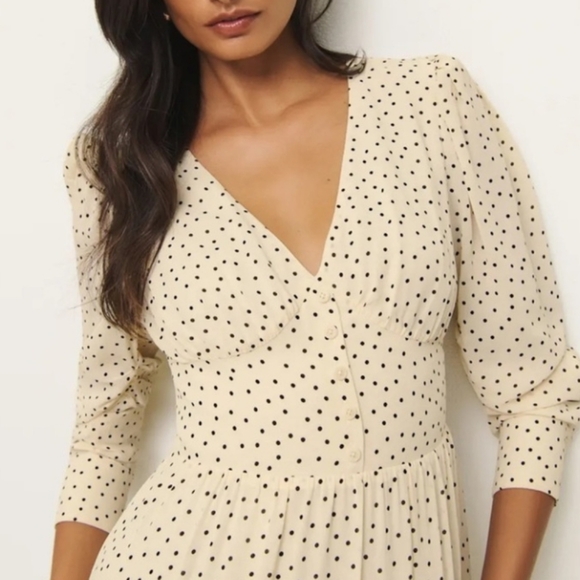 Reformation Liara Dress - Picture 3 of 12